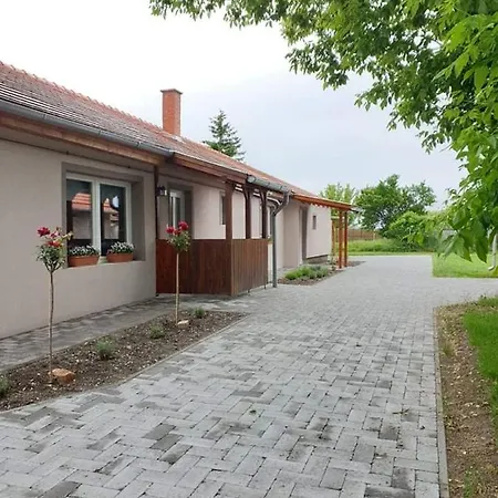 Kajari Apartmanhaz Appartement *